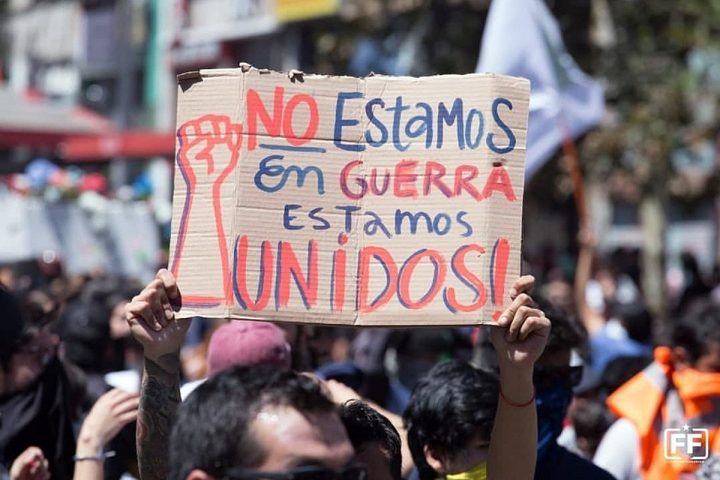 Non stiamo in guerra, stiamo uniti