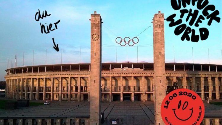 Unfuck the World - Demokratiefestival im Olympiastadium Berlin