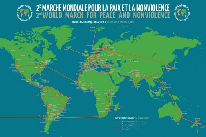 ‘Le début de la fin des armes nucléaires’ a été présenté à Paris lors du passage de la 2ème Marche mondiale pour la paix et la nonviolence