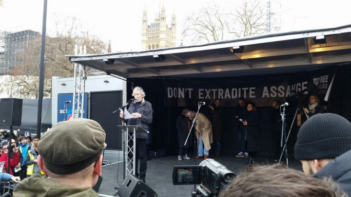 Discours de Roger Waters sur Julian Assange à Londres