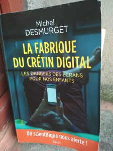Les écrans et nos enfants : mythes et réalités