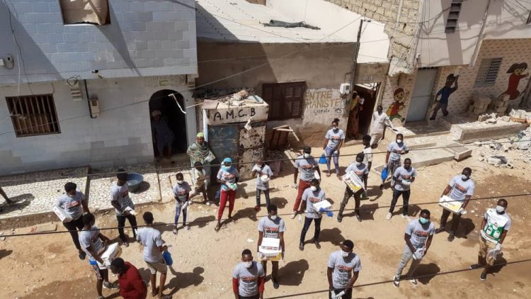 Stoppt das Coronavirus: Die Pandemie an Orten an denenmit Wasserknappheit