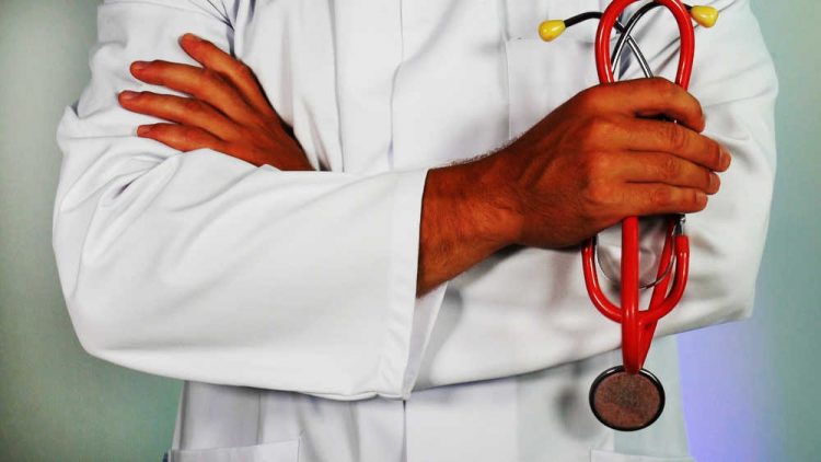 medico-coronavirus-unsplash