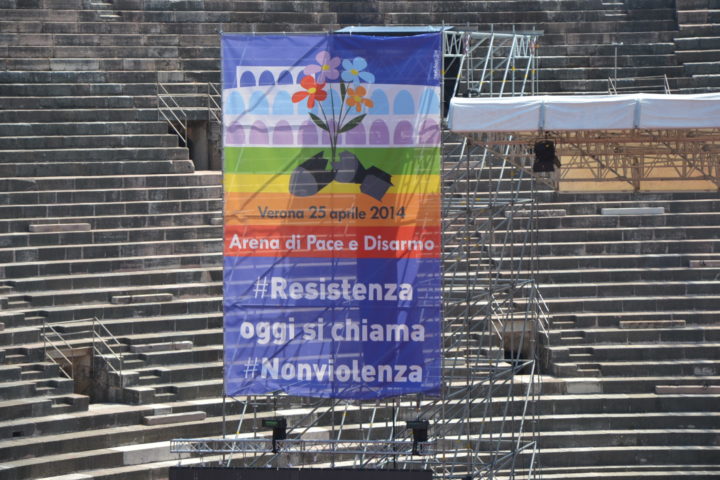 La liberazione oggi si chiama disarmo. La Resistenza oggi si chiama nonviolenza