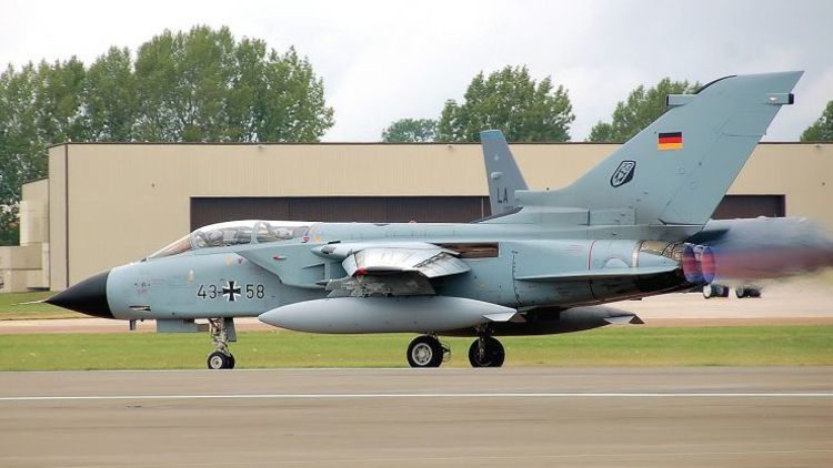 Zuschläge für Krankenhauspersonal statt Anschaffung von US-Atombombern