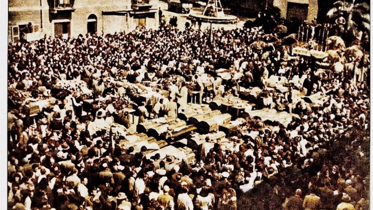 I funerali dell'eccidio di Grugnasco, 30 aprile 1945