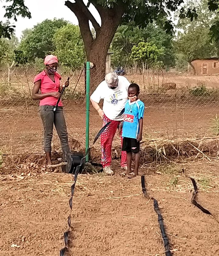 La preparazione dell'irrigazione nei campi