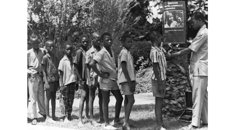 L’OMS, une histoire entre combat contre les maladies et luttes d’influence