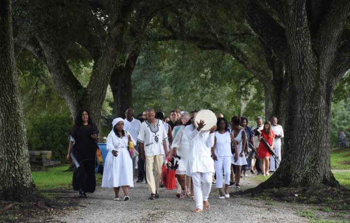 Certaines institutions religieuses encouragent les réparations