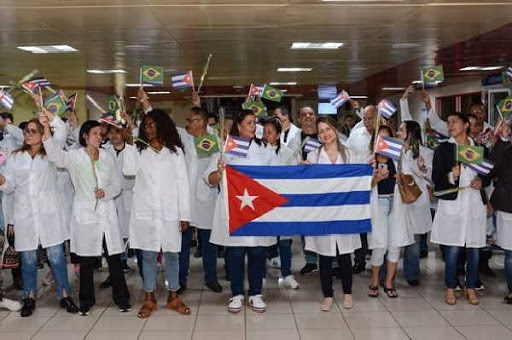 médicos cubanos