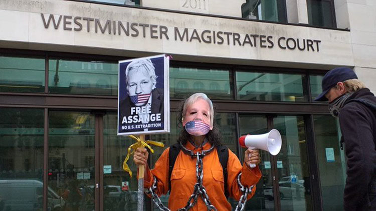 Weitere Anhörung von Julian Assange vor Prozessweiterführung