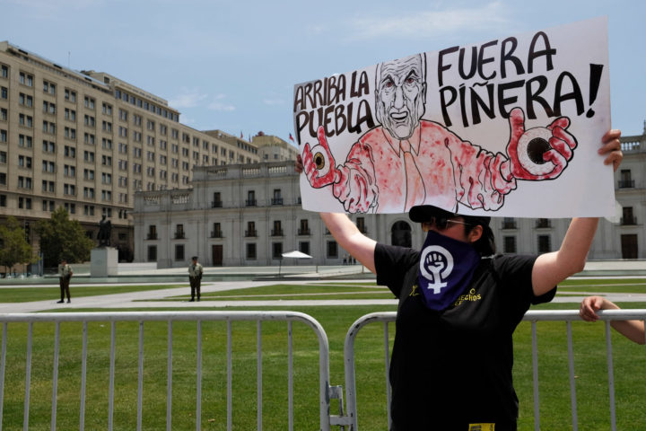 fuera Piñera - Claudia Aranda