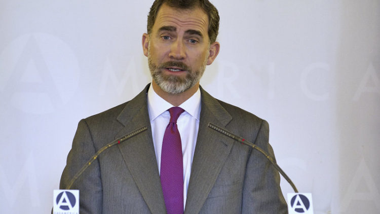 Pourquoi ne vous taisez-vous pas, Majesté ?