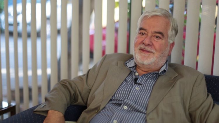 Titre LanguesCatalanAnglaisAllemandGrecHongroisItalienPortugaisEspagnolTurc Auteur Catégories Étiquettes Date Sélectionner #FREEASSANGE: Témoignage vidéo de Juan Pablo Cárdenas