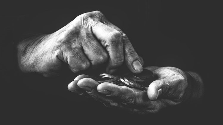 Bundesregierung blockiert Armutsbekämpfung und Beförderung der Demokratie in der EU