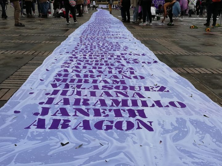 La capital colombiana se vistió de morado 