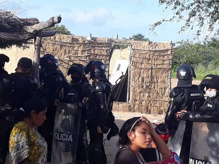 Desalojo de indígenas Wayuu en La Guajira, Colombia