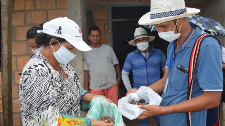 Intercambio de excombatientes de FARC en Colombia