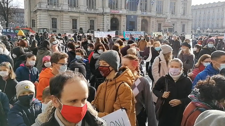 Priorità alla scuola Torino