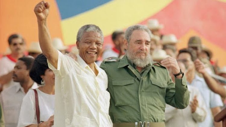Mandela con Castro