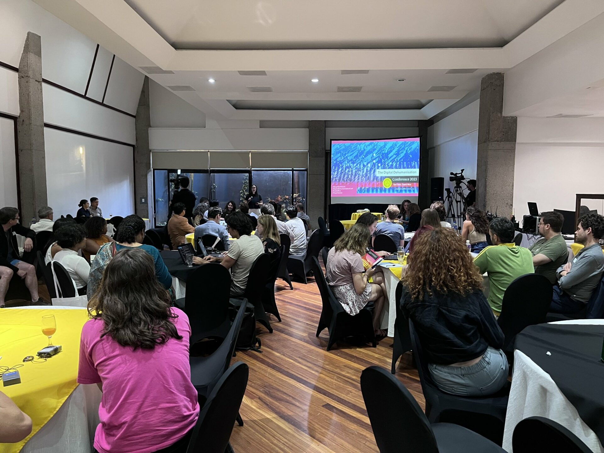 Photo of Costa Rica acoge conferencia sobre deshumanización digital y armas autónomas