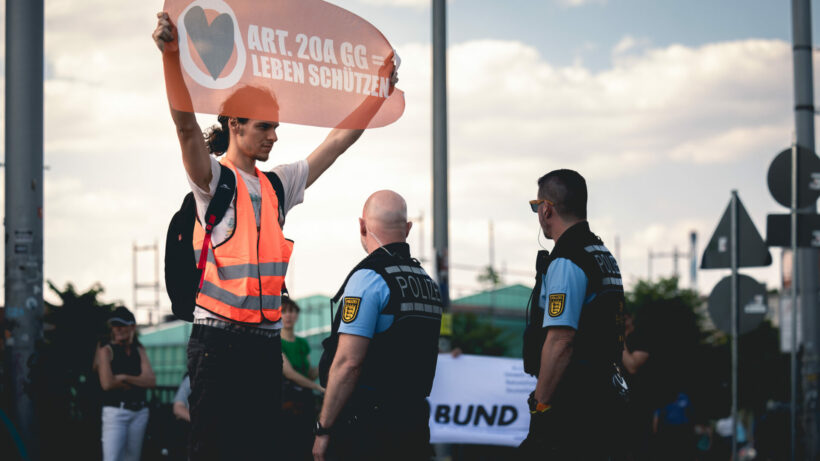 FIfF fordert Einstellung des Verfahrens gegen die „Letzte Generation“ und die Abschaffung von §129