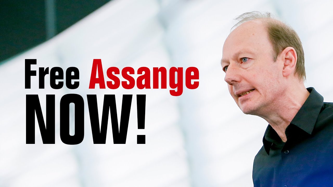 EU-Abgeordneter Sonneborn fordert Free Assange NOW!
