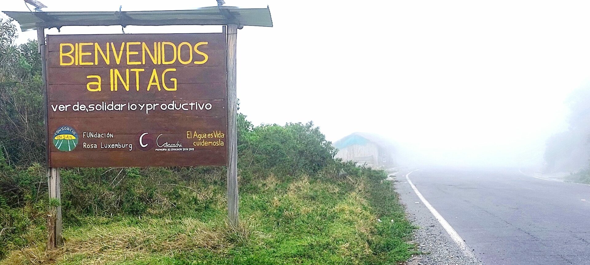 Paisaje en camino a Intag territorio verde, solidario y productivo.