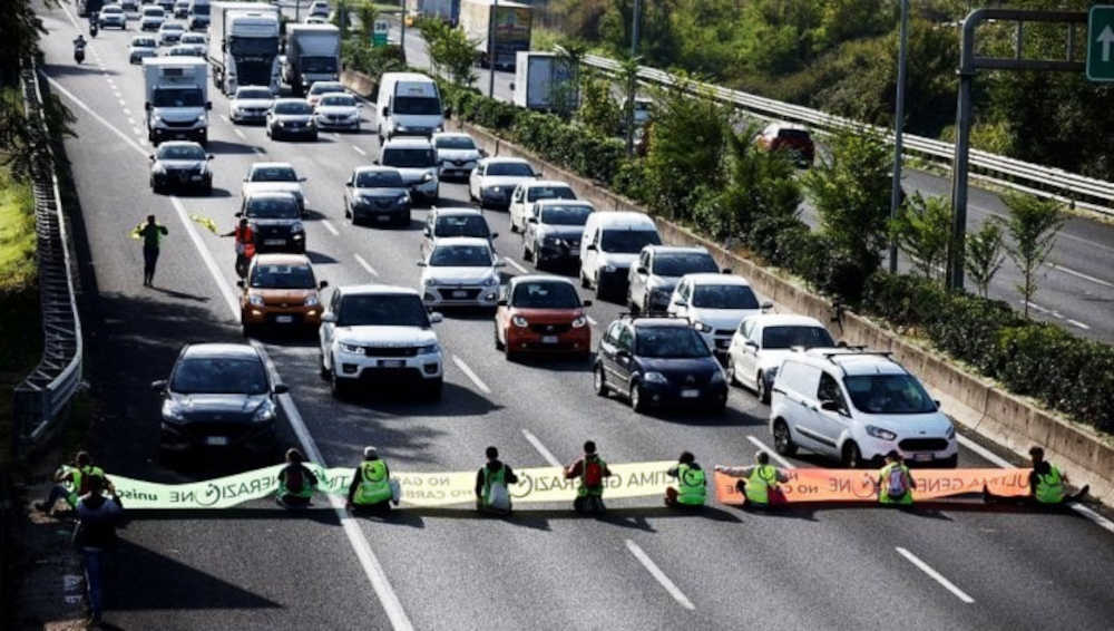 blocco-stradale-ultima-generazione-roma