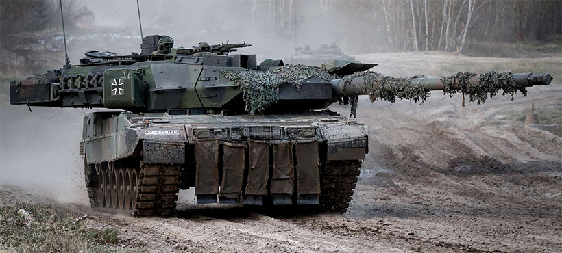 Militärkolonnen gen Osten