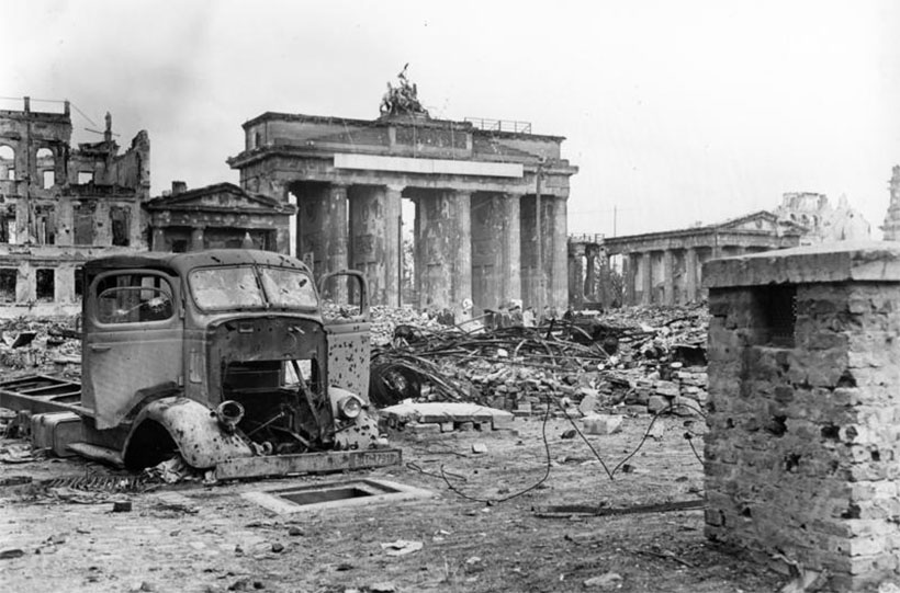 Der Rückfall der deutschen Politiker in die Sucht, Kriege zu führen