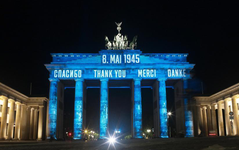 Friedensinitiative fordert am Jahrestag der Befreiung: Diplomatie statt Waffenlieferungen