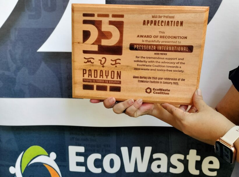 Pressenza dankt der Ecowaste Coalition für die Auszeichnung der Partnerschaft mit einer Gedenktafel