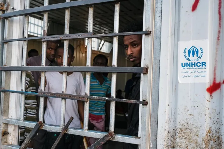 Chroniken des Schwarzseins: Überleben in den Schatten von Libyen und Europa