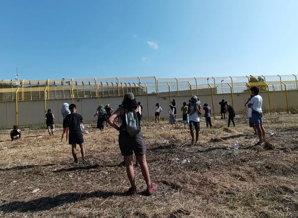 Attivisti NoBorder CPR trapani