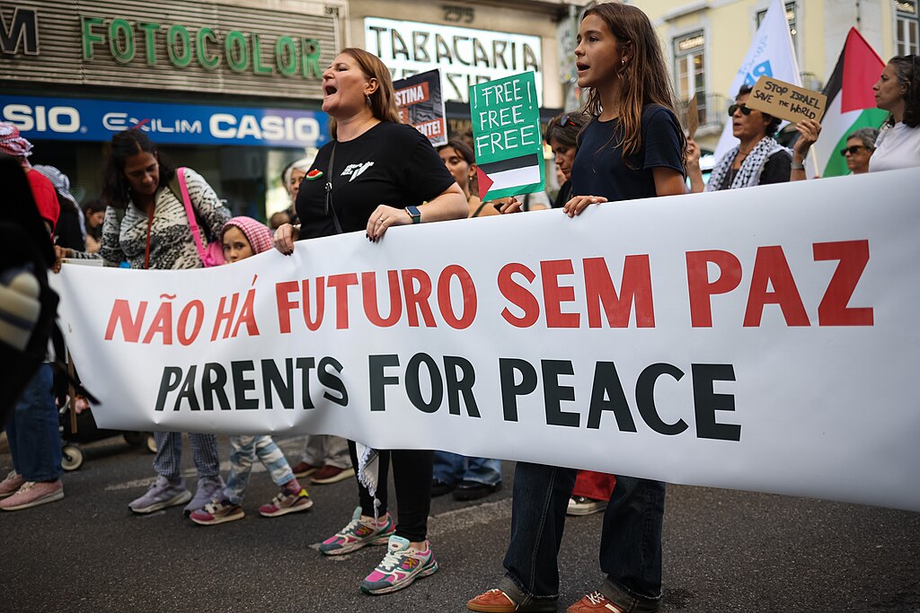 Erstarken des zivilen Aufbegehrens und der Friedensinitiativen