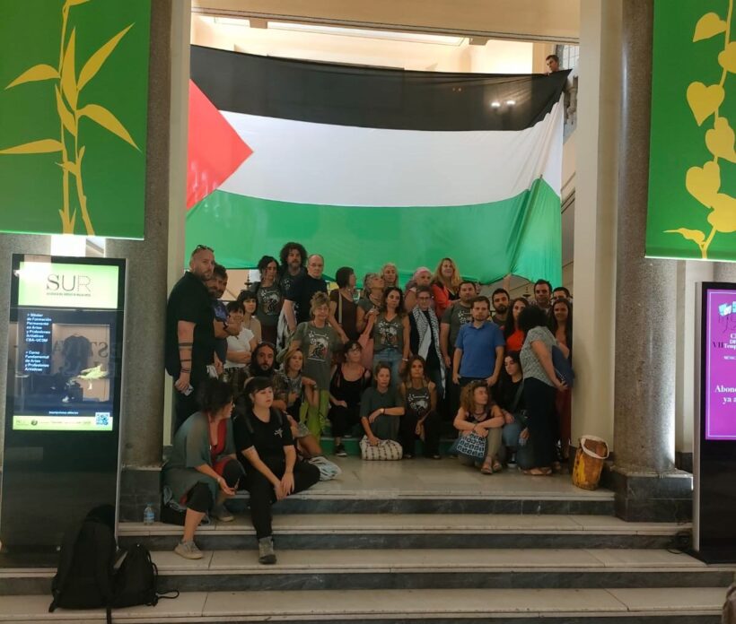 Docentes - "Bellas Artes - Madrid" - Encierro Docentes "Marea Palestina: Educacion contra el genocidio"