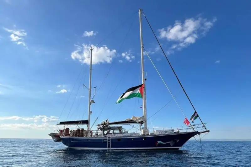 Flottiglia solidale in mare aperto