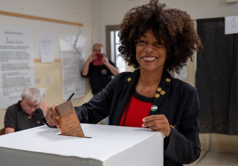 Antonella Bundu mentre vota