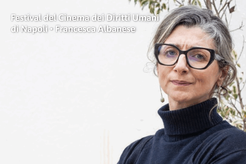 Ritratto di Francesca Albanese, Relatrice Speciale delle Nazioni Unite per i Territori Palestinesi Occupati, in occasione degli incontri del 4 gennaio 2026 a Napoli nell’ambito delle attività del Festival del Cinema dei Diritti Umani.