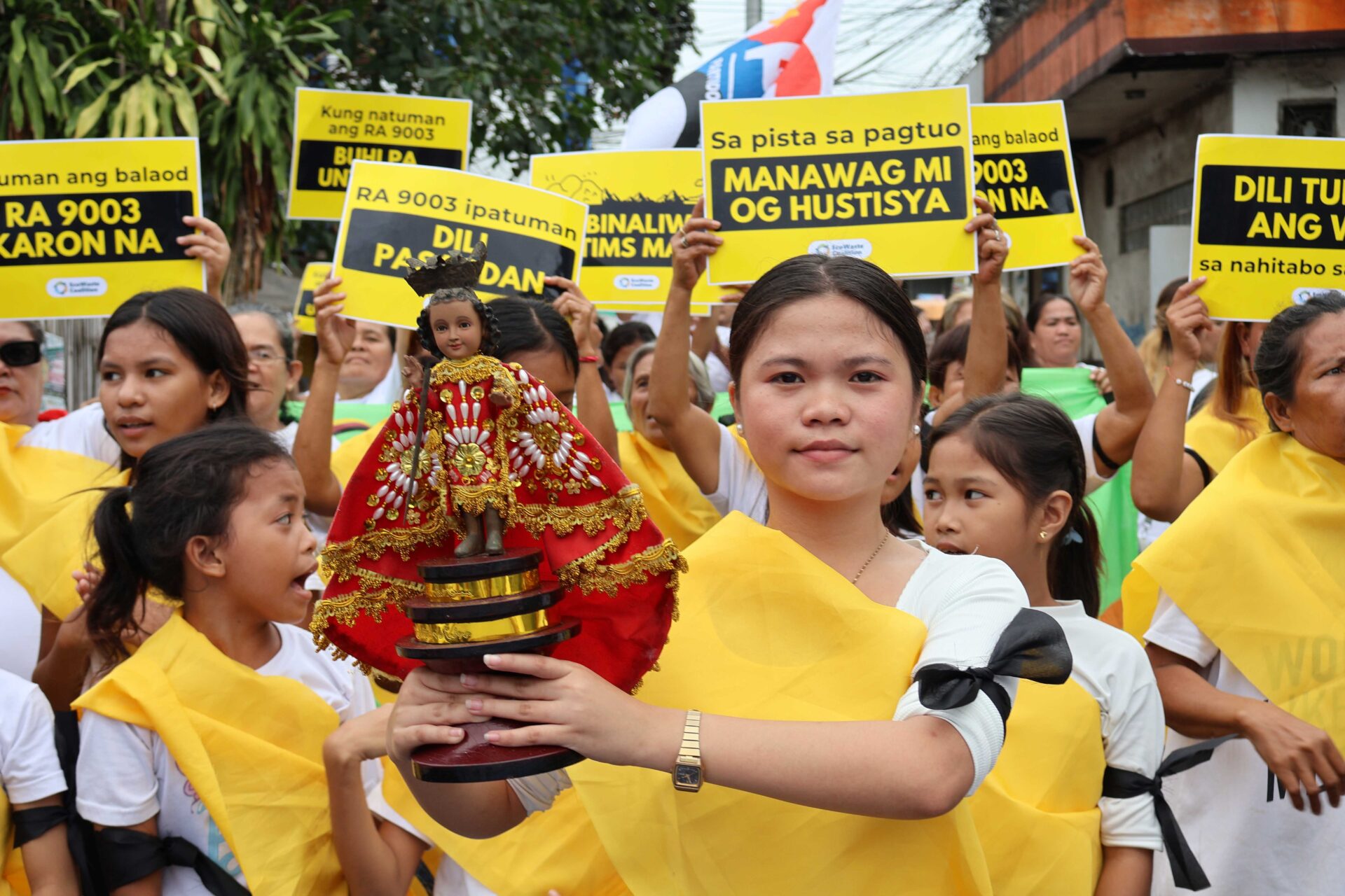 Solemn Walk Honors Binaliw Landfill Victims, Calls for a Zero Waste Sinulog