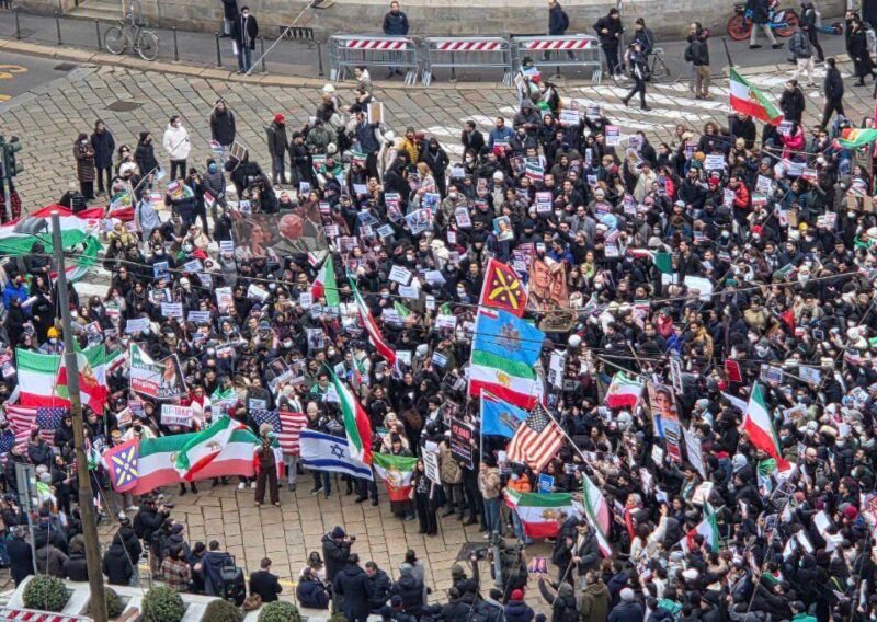 presidio pro Iran a Milano