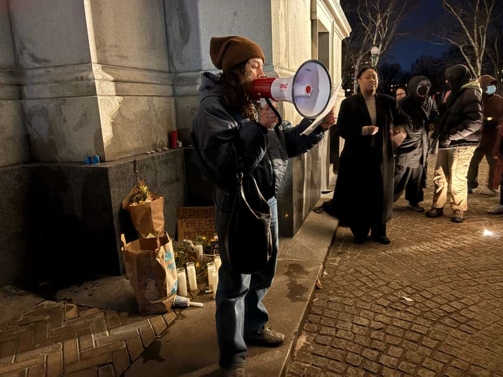 Mahnwache für Renee Nicole Good und die Opfer von ICE-Gewalt in New York