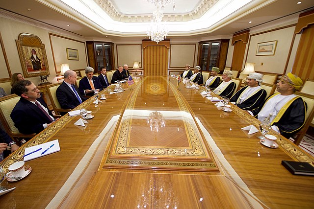 Fragile talks, diplomacy on the brink: The United States and Iran resume dialogue in Oman