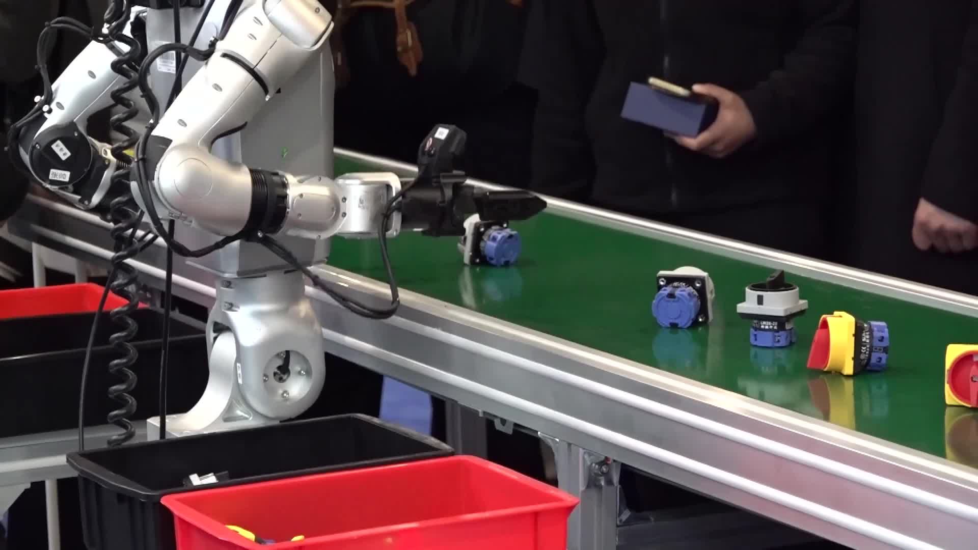 German Chancellor Friedrich Merz visiting Chinese enterprises