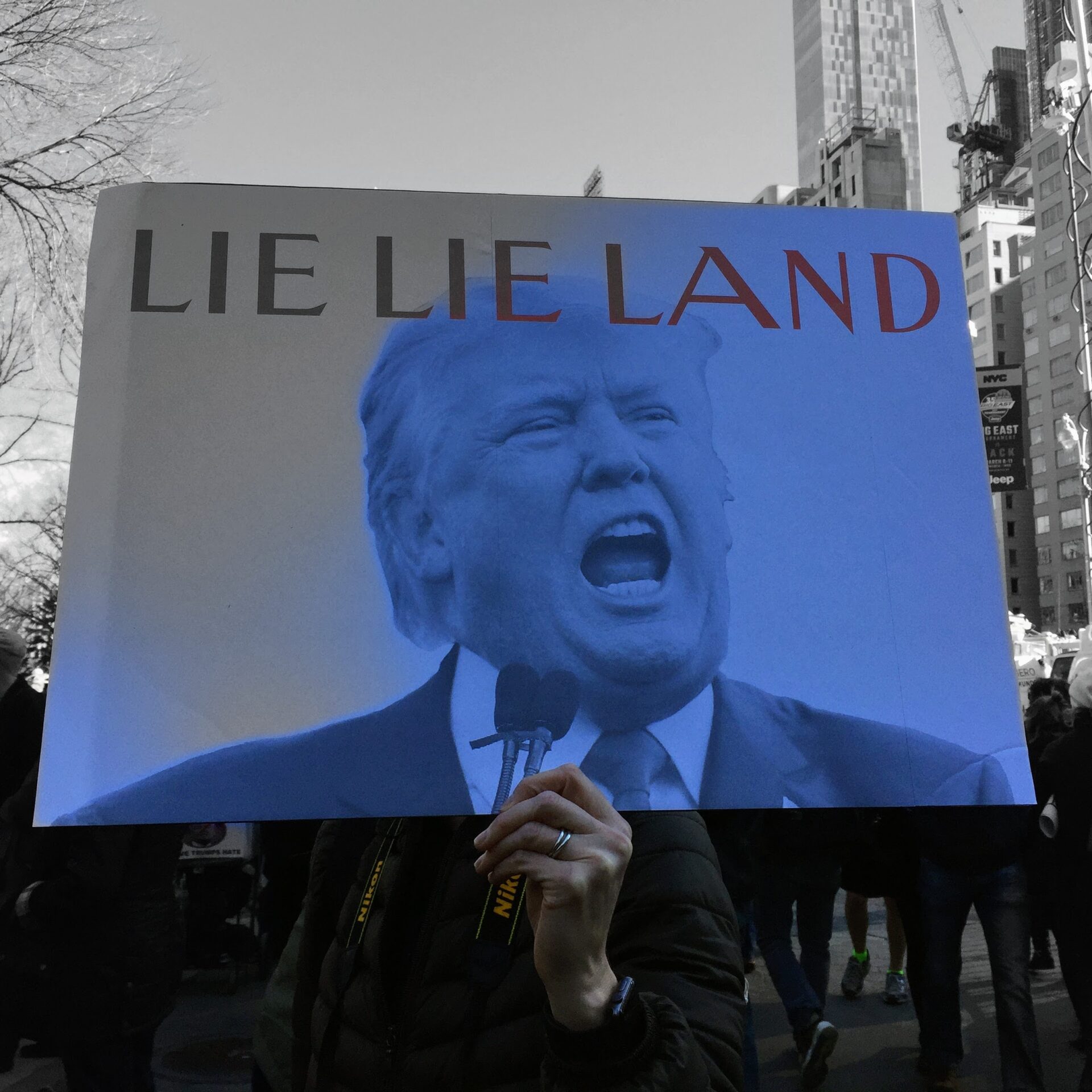 Republican lawmakers, courts, governors, and conservative media are increasingly challenging Trump’s authority as the Iran war and economic policies deepen divisions inside the GOP