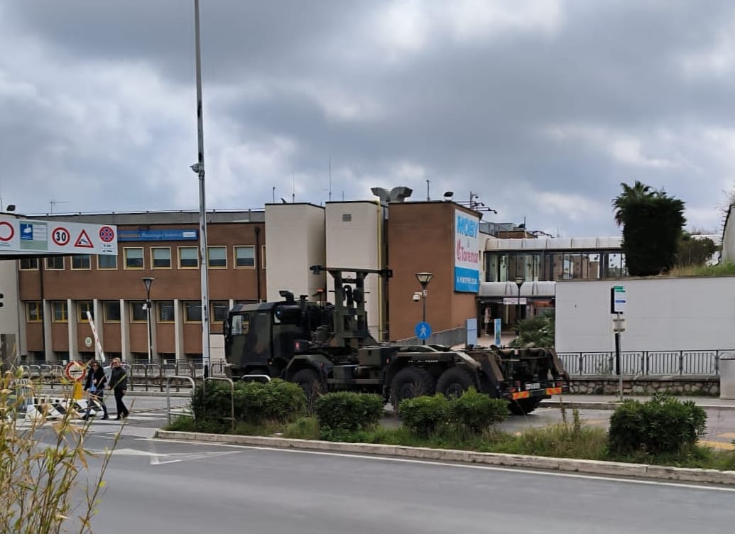 traffici militari nel porto di Piombino