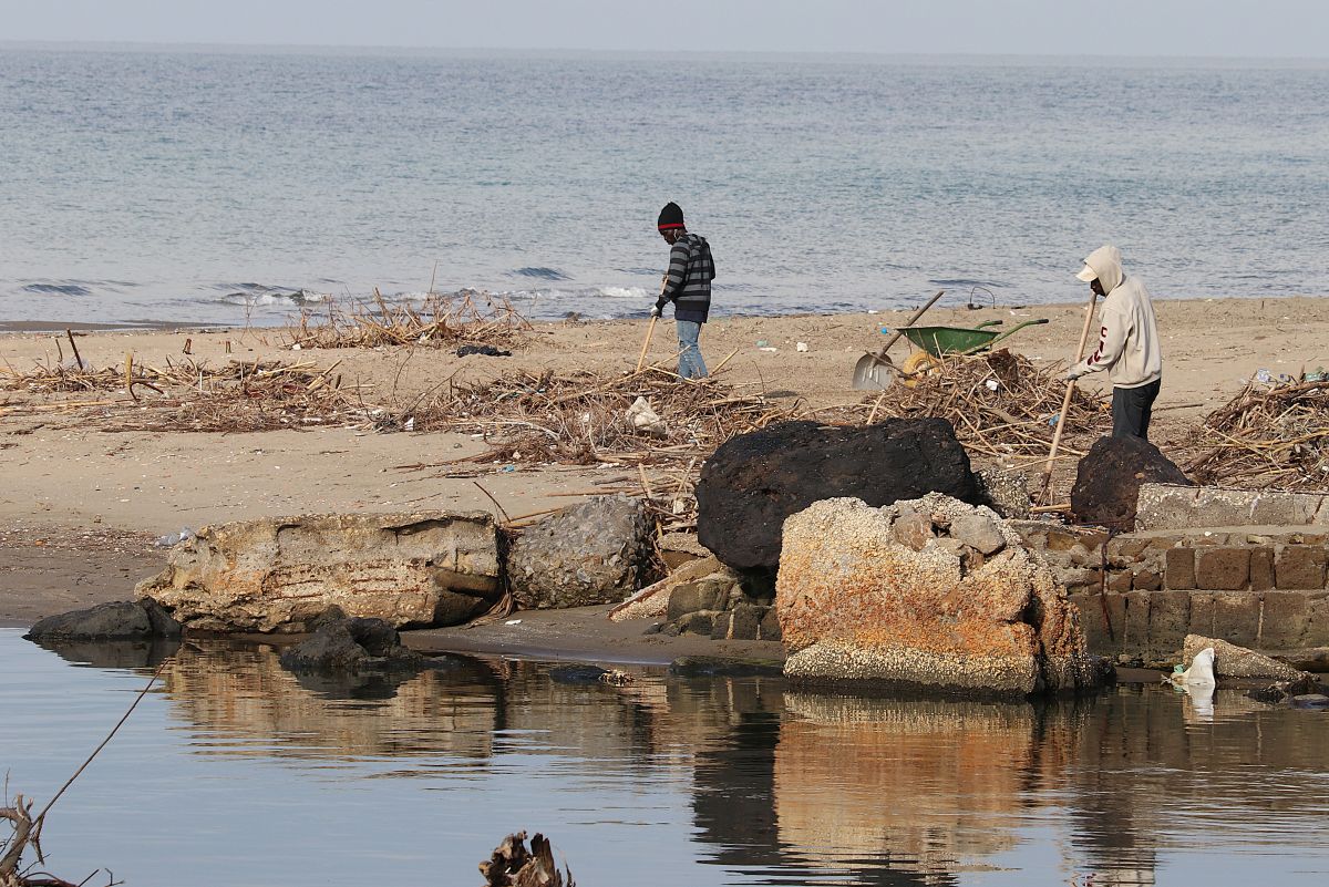 Immagine di copertina simbolica della vulnerabilità sociale e dell’esclusione che attraversano le vite di molte persone migranti.
