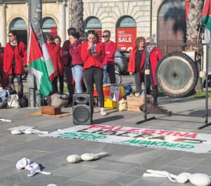 Pressenza