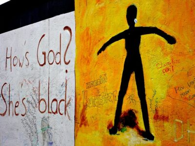 "Πώς είναι ο Θεός; Είναι μαύρη", φωτογραφία Eygenio | Flickr.